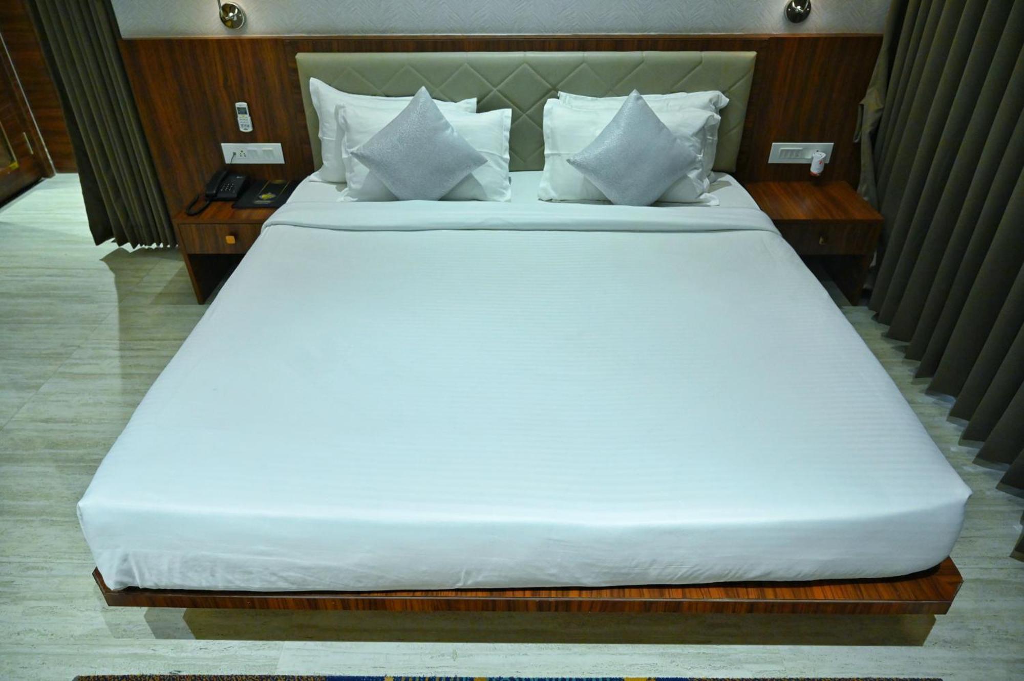 The One Hotel นาสิก ภายนอก รูปภาพ